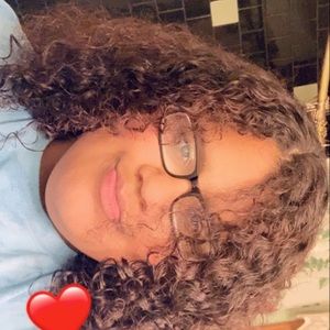 Meet your Posher, Kendra